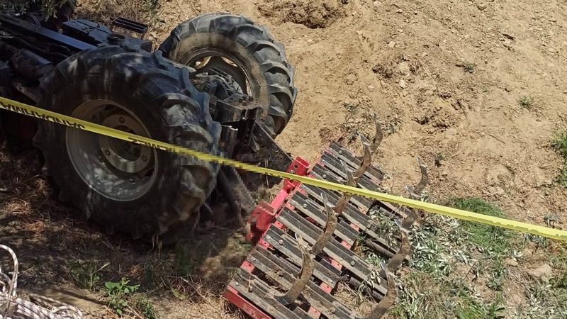 Aydın'da traktörün altında kalan sürücü hayatını kaybetti