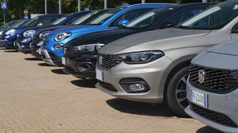 İkinci el otoda satışlar ve fiyatlar arttı