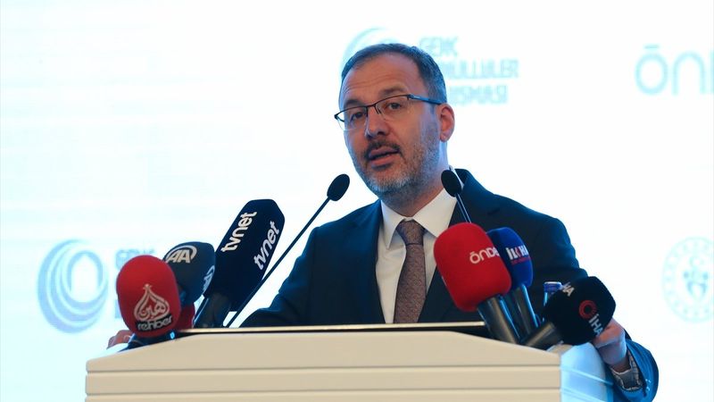 Bakan Kasapoğlu’ndan Fenerbahçe'ye tebrik mesajı