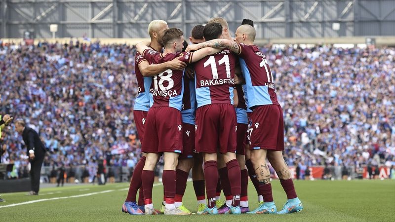 Trabzonspor, Altay'ı 2-1 mağlup etti