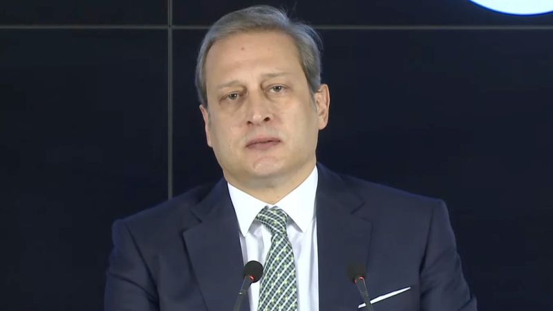 Burak Elmas: 11 Haziran'da aday olmayacağım