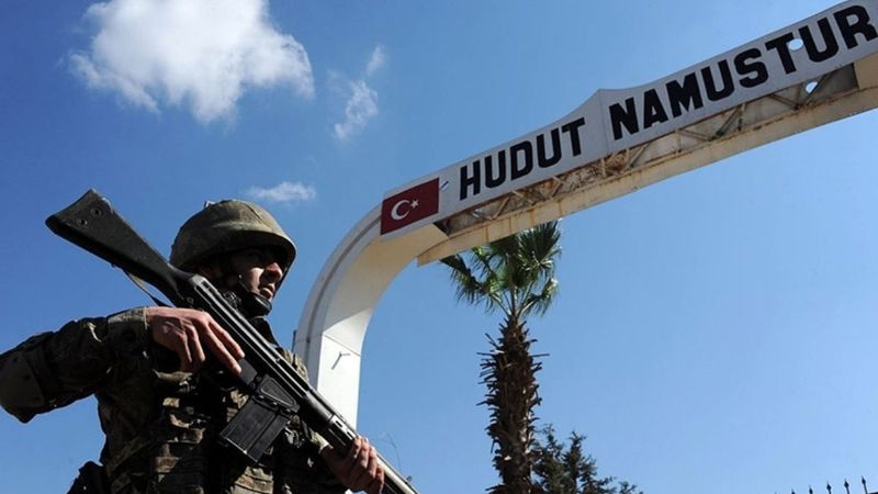 MSB: Yunanistan'a yasa dışı geçmeye çalışan 32 kişi yakalandı