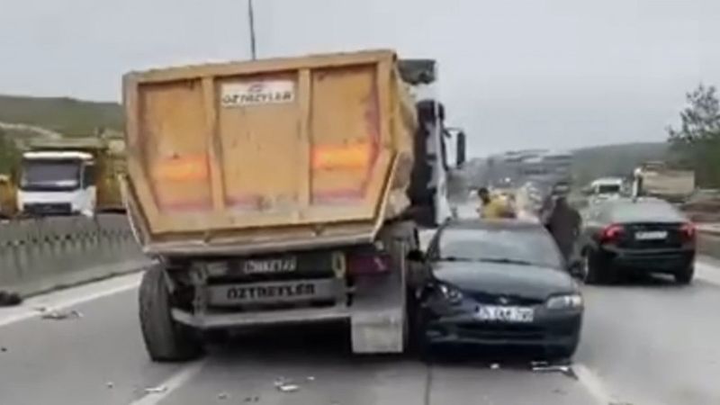 Sabiha Gökçen Havalimanı yolunda zincirleme kaza