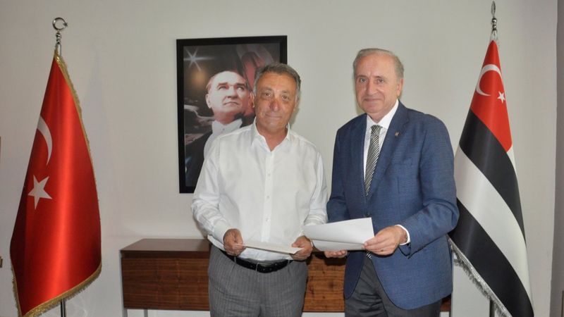 Ahmet Nur Çebi, başkanlık için adaylık başvurusunda bulundu