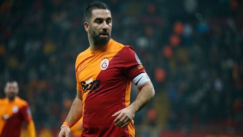 Arda Turan'dan emeklilik açıklaması