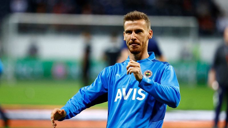 Serdar Aziz, Fenerbahçe ile sözleşme uzattı