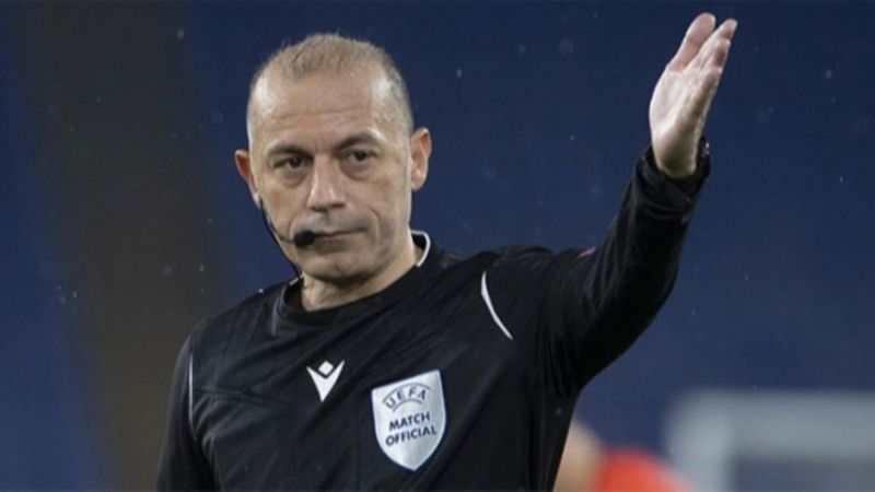 FIFA'dan Cüneyt Çakır'a çifte standart