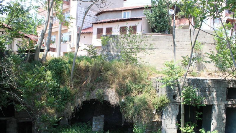 İzmit'te tarihi su sarnıcı yok olma tehlikesiyle karşı karşıya