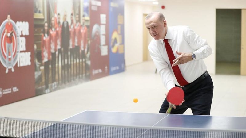 Cumhurbaşkanı Erdoğan'ın raket tutuşu NFT'ye dönüştü