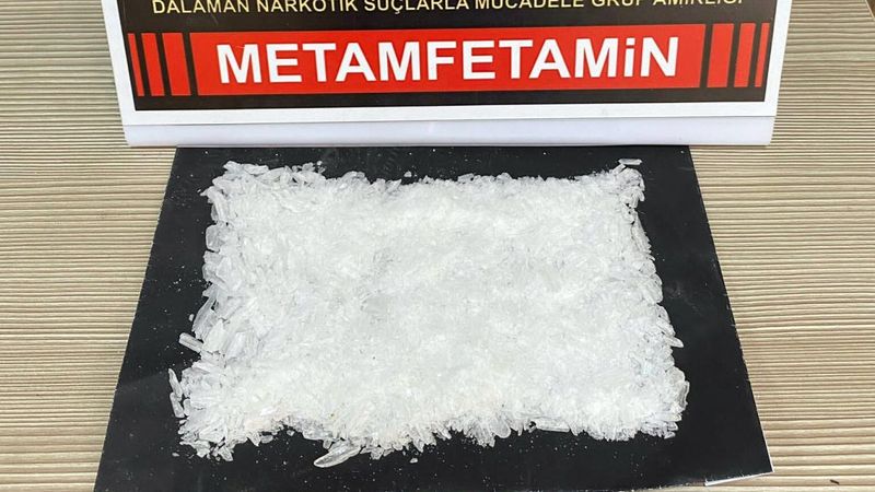 Muğla'daki otomobilden uyuşturucu çıktı