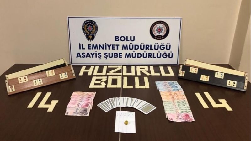 Bolu'da kahvehanede kumar oynarken yakalandılar