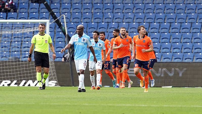 Başakşehir, Trabzonspor’u 3 golle mağlup etti