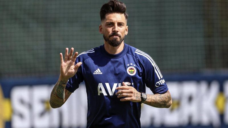 Jose Sosa, takım arkadaşlarına veda etti