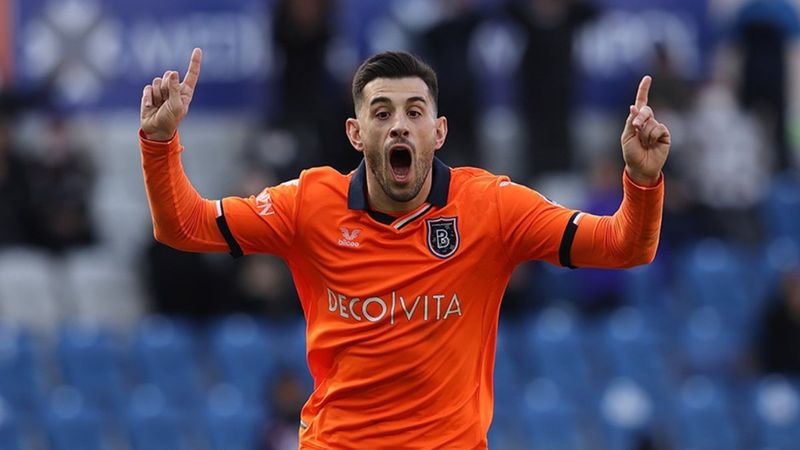 Başakşehir'de Pizzi ile yollar ayrıldı