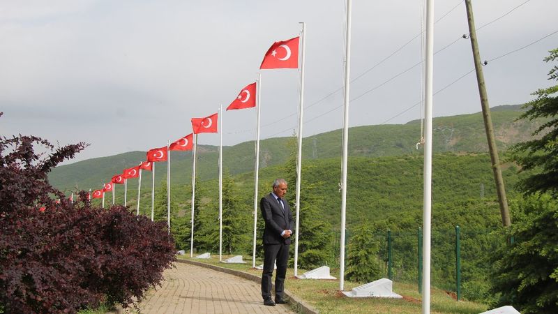 Bingöl'de 33 askerin şehit edildiği saldırıda 29'uncu yıla girildi