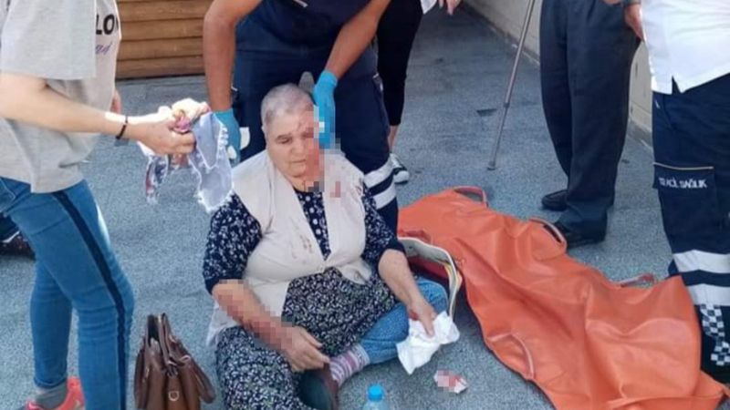 Antalya’da yaşlı çift yürüyen merdivenlerden yuvarlandı