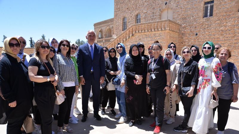 Mehmet Nuri Ersoy, Mardin’de zılgıtlarla karşılandı