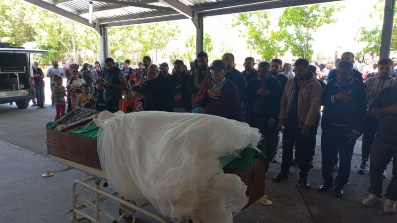 Kayseri'de kazada yaşamını yitiren Sedef, toprağa verildi