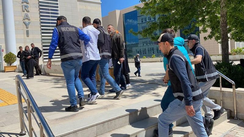 Elazığ’da sahte para kullanan 2 şüpheli tutuklandı