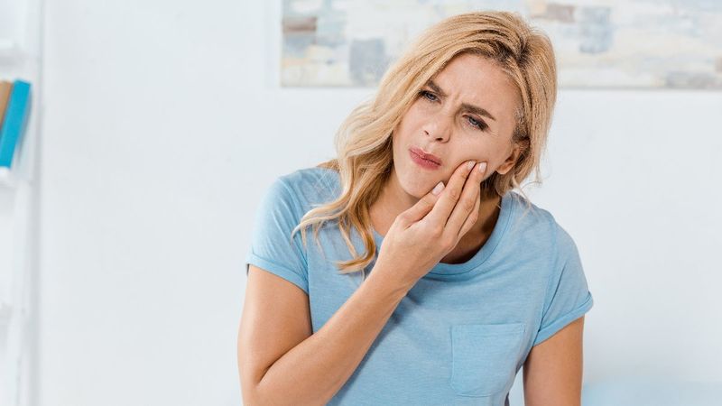 Diş hassasiyetine karşı 10 doğal çözüm