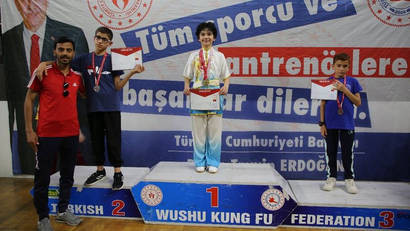 Uluslararası İmam Hatip Ortaokulu öğrencilerinden Wushu’da Türkiye Derecesi