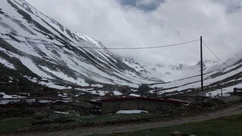 Rize'nin yüksek kesimlerine kar yağdı