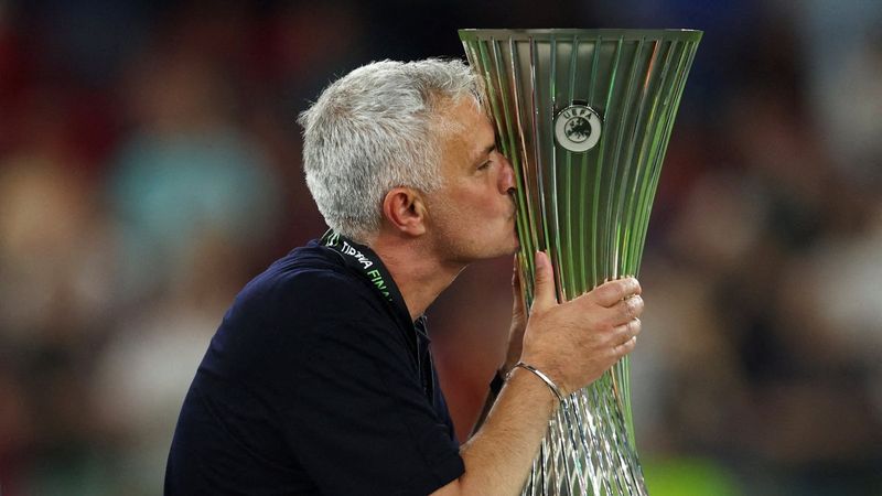 Roma'da Jose Mourinho tarih yazdı