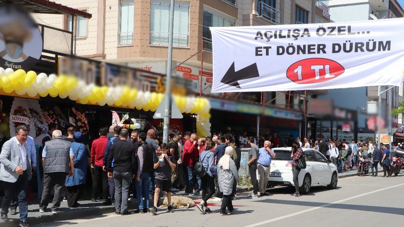 Samsun'da 1 TL'lik döner izdiham oluşturdu