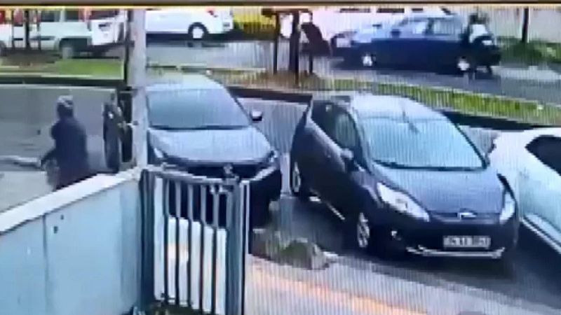 Başakşehir'de cipten 75 bin dolar çaldılar