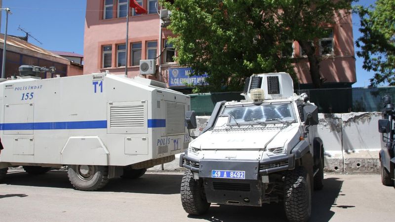 Muş’ta, ehliyet sınavına kopya düzeneğiyle giren şahıs yakalandı