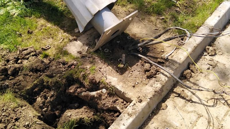 Kocaeli’de, mesire alanındaki direkleri devirip kablo çalan 3 şüpheli yakalandı