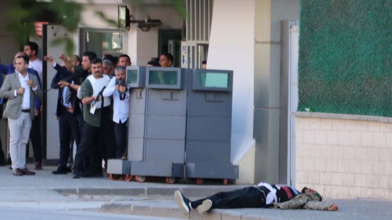 Gaziantep'te canlı bomba görünümlü şüpheli: Boşandığım için sesimi duyurmaya çalışıyordum