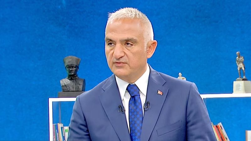 Mehmet Nuri Ersoy: Ayasofya'da çok ciddi bir tadilat gerçekleştirilecek