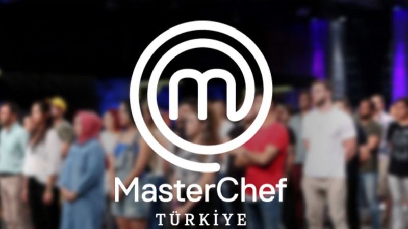 MasterChef ekibinin acı günü! Ünlü şef resmen yıkıldı, sosyal medyadan duyurdu....