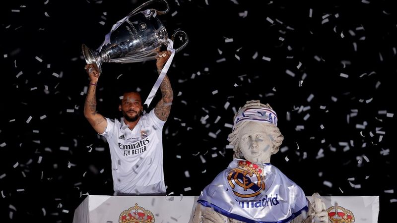 Marcelo, kupa töreninde Real Madrid'e veda etti