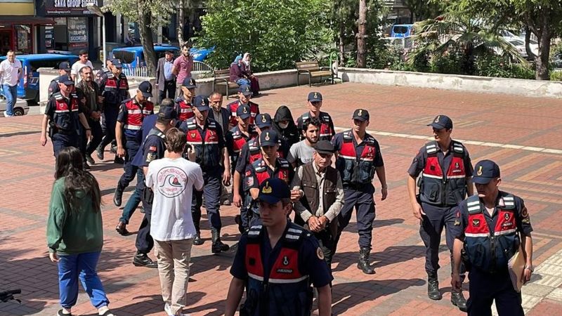 Zonguldak'ta kesik baş cinayetindeki şüpheliler adliyede