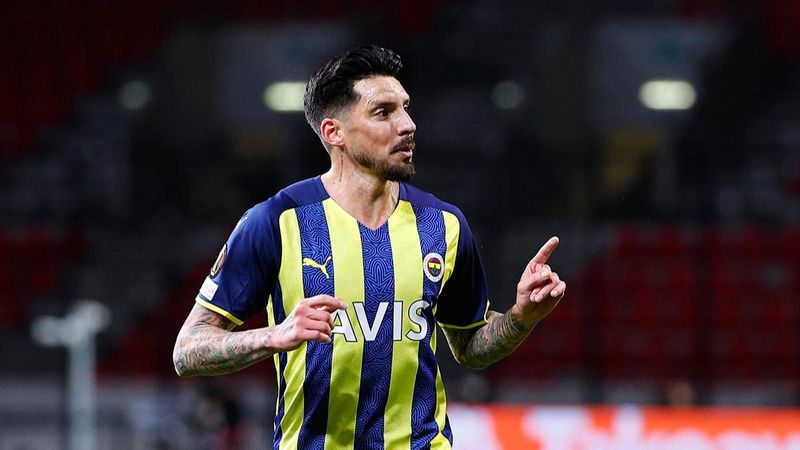 Fenerbahçe'den ayrılan Jose Sosa, Ankaragücü ile anlaştı