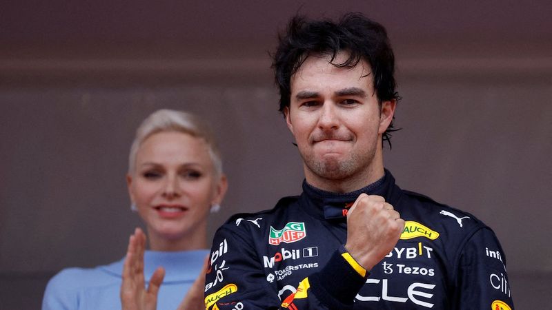 Sergio Perez, Red Bull Racing ile yeni sözleşme imzaladı