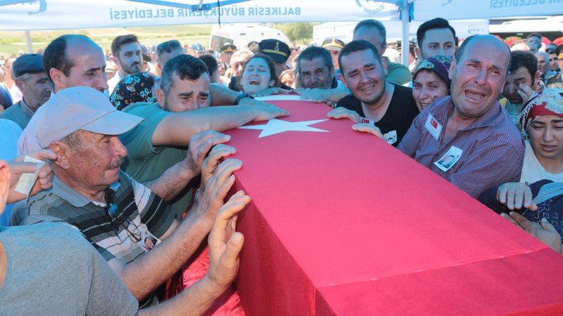 Şehit Uzman Çavuş Özcan'a veda
