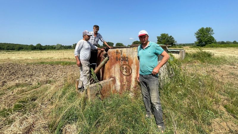 Sakarya'da vanalar çalındı, 10 bin dönüm alandaki tarlalarda ekim yapılamadı