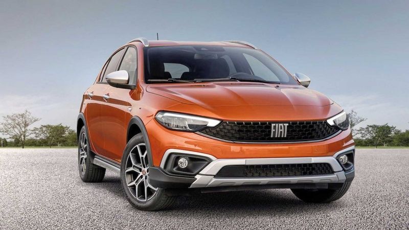 Fiat, İngiltere'de içten yanmalı araç satışını durduruyor