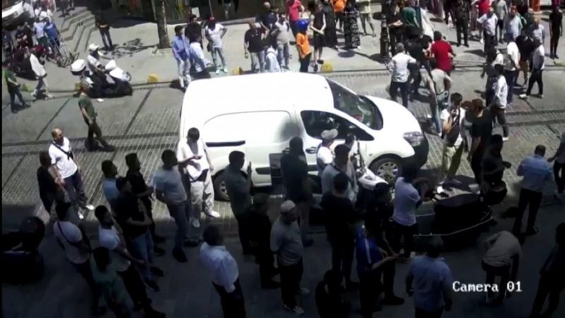 Fatih'te kuyruk kavgası