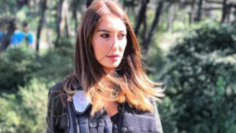 Arka Sokaklar'ın Bahar'ı bikinisini giydi, bronz teniyle hayran bıraktı! 'Yanık izin çok fena'