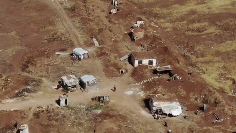 PKK'lı teröristlerin Tel Rıfat ve çevre köylerde hazırlık görüntüleri