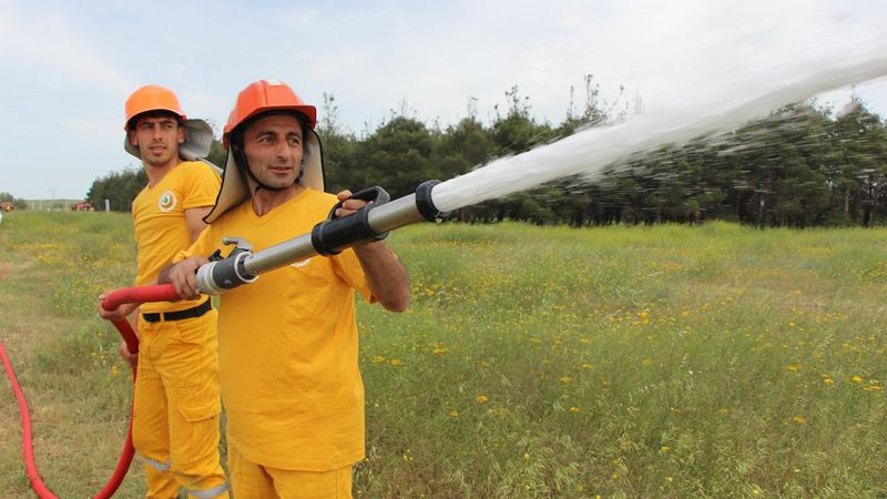 Amasya'daki yangın söndürme ekipleri kıyasıya yarıştı