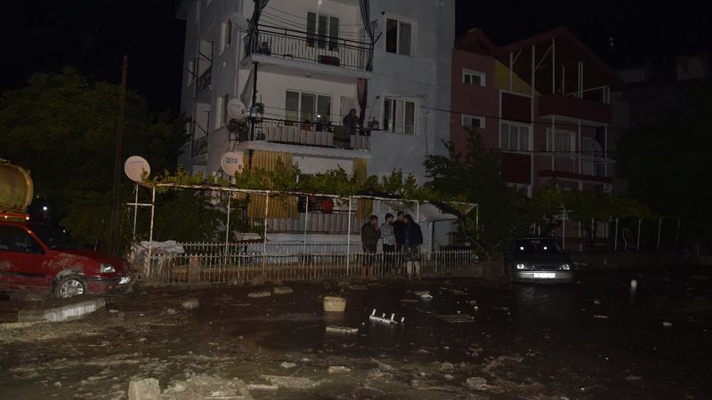 Burdur'da sağanak yağış etkili oldu: 1 ölü 3 yaralı