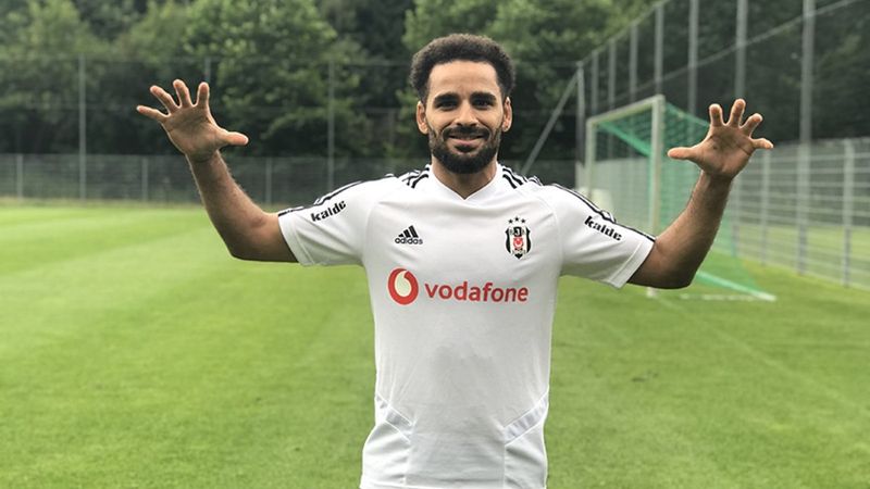 Beşiktaşlı Douglas, müteahhit olmaya karar verdi