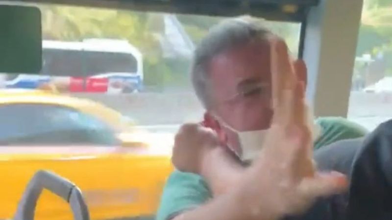 Ataşehir'de, İETT otobüsünde tacizi yolcular fark etti