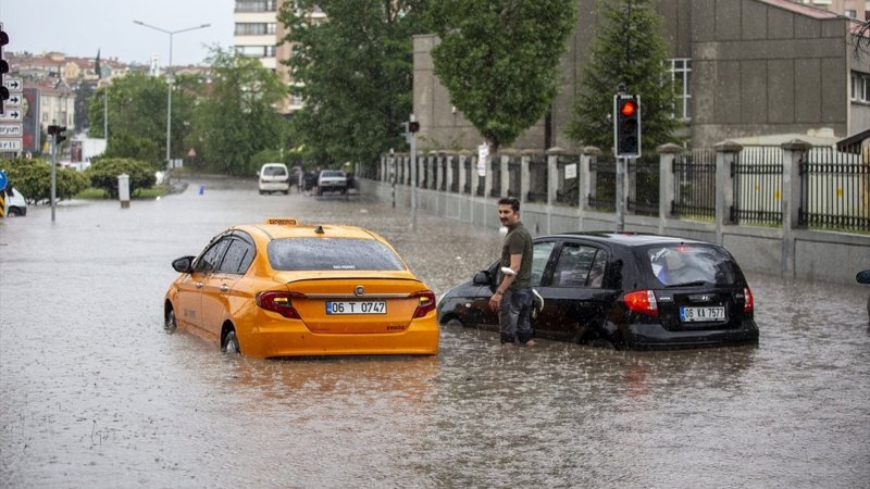 Ankara'daki sel felaketinden görüntüler