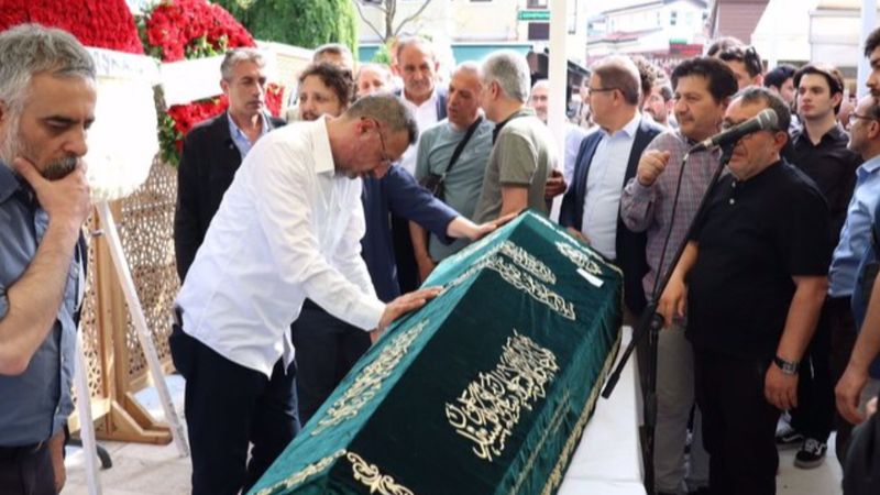 Yazar ve şair Mevlana İdris Zengin'e veda